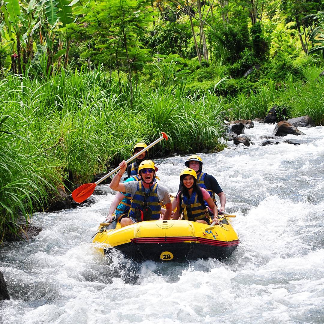 paket rafting telaga waja