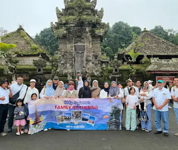 family gathering bali