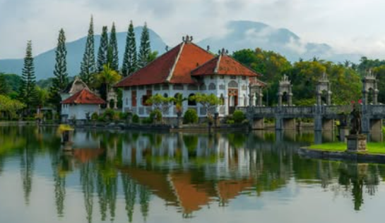 istana air bali